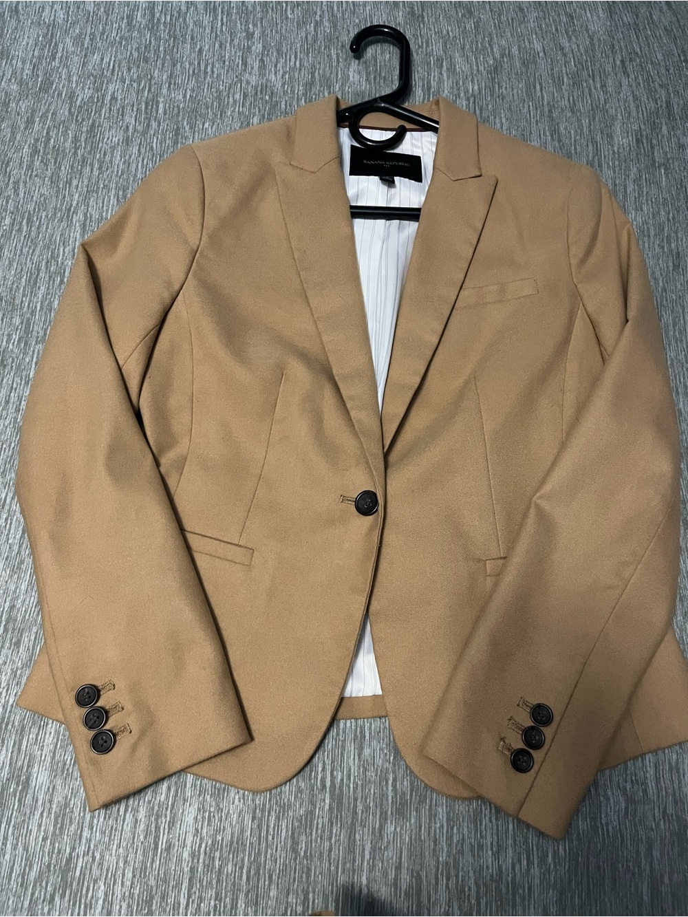 Banana Republic Camel Single-Button Blazer & matching skirt